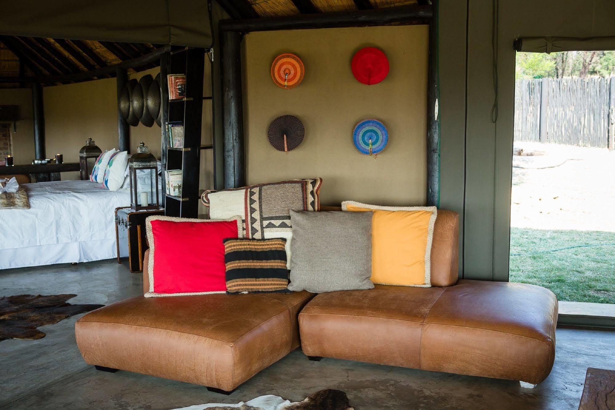 Sibani Lodge Krugersdorp Exteriör bild